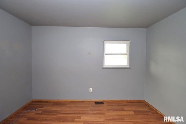 4 PIONEER Court, Pekin, IL 61554