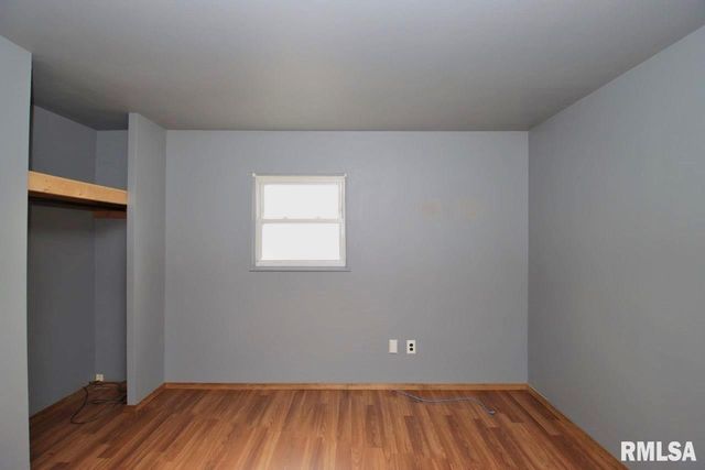 4 PIONEER Court, Pekin, IL 61554
