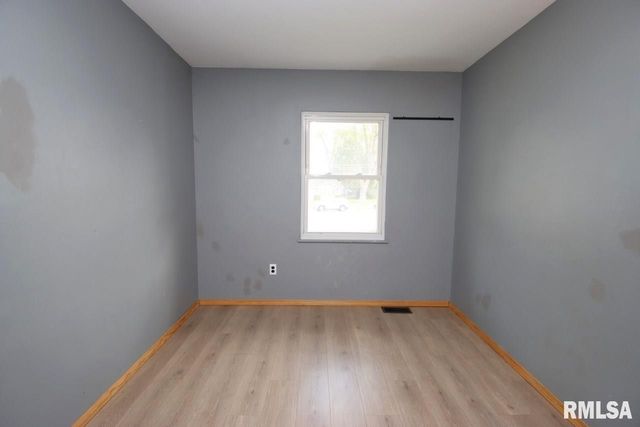 4 PIONEER Court, Pekin, IL 61554