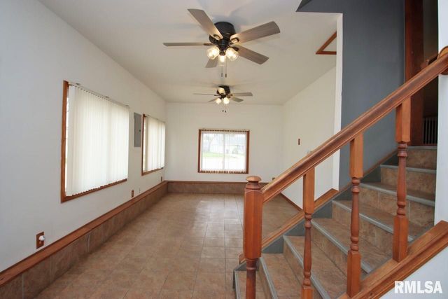4 PIONEER Court, Pekin, IL 61554