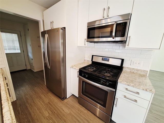 1200 Inland Green A, Austin, TX 78758