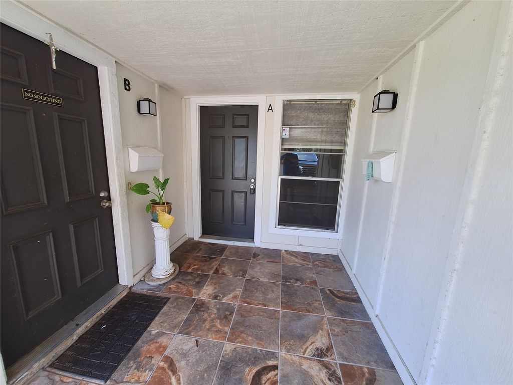 1200 Inland Green A, Austin, TX 78758