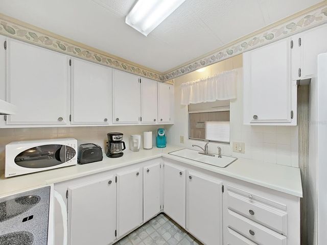 12501 ULMERTON ROAD 140, Largo, FL 33774