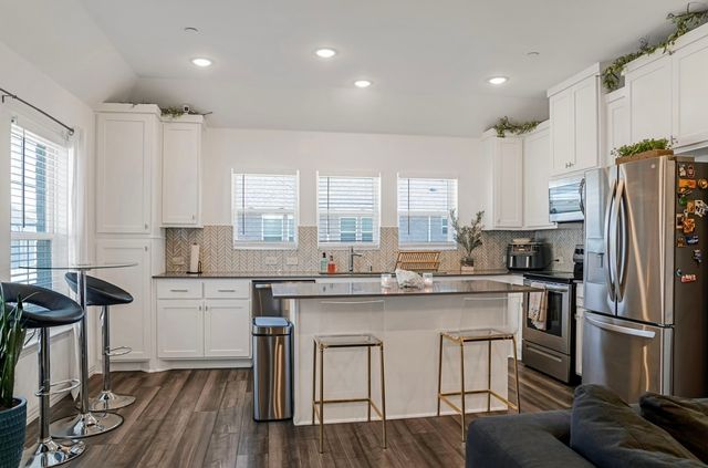 5114 Springlake Parkway, Haltom City, TX 76117