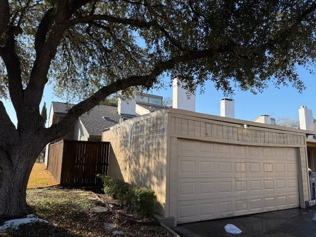 9702 Amberton Parkway, Dallas, TX 75243