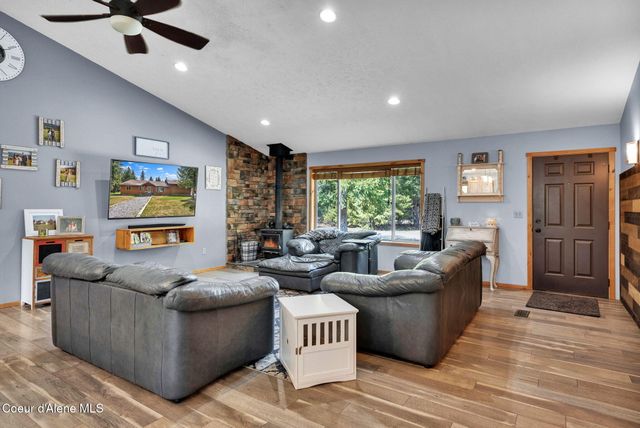 181 E Deer Meadow LN, Blanchard, ID 83804