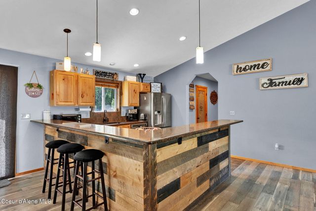 181 E Deer Meadow LN, Blanchard, ID 83804