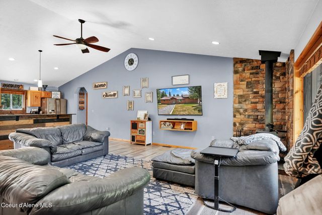 181 E Deer Meadow LN, Blanchard, ID 83804