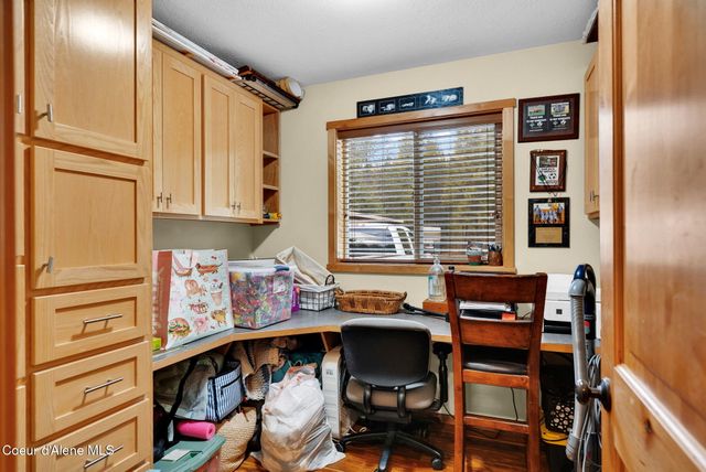 181 E Deer Meadow LN, Blanchard, ID 83804