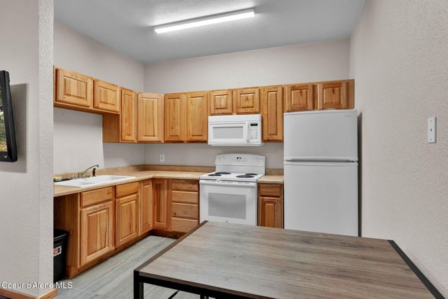 181 E Deer Meadow LN, Blanchard, ID 83804