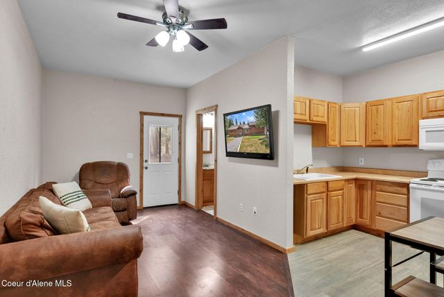 181 E Deer Meadow LN, Blanchard, ID 83804