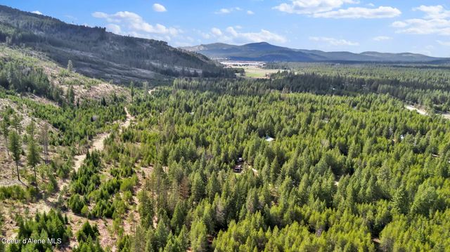 181 E Deer Meadow LN, Blanchard, ID 83804