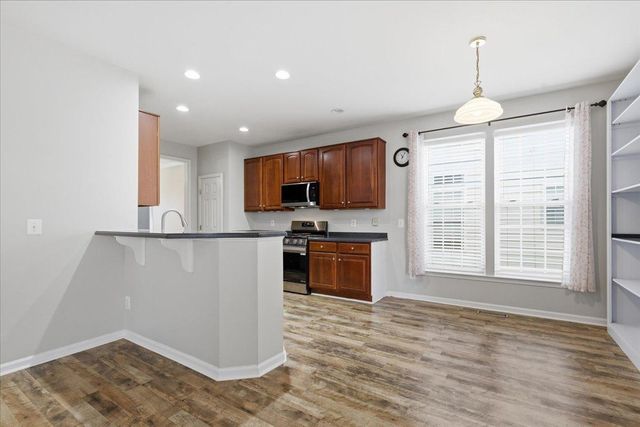 17037 LOFTRIDGE LN, Gainesville, VA 20155