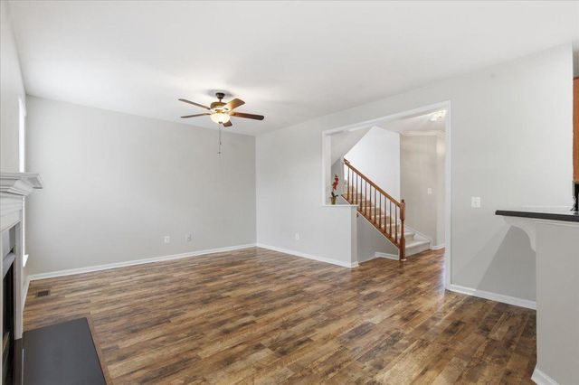 17037 LOFTRIDGE LN, Gainesville, VA 20155
