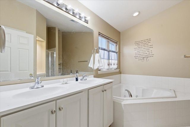 17037 LOFTRIDGE LN, Gainesville, VA 20155