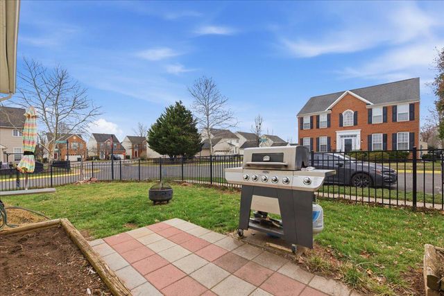 17037 LOFTRIDGE LN, Gainesville, VA 20155
