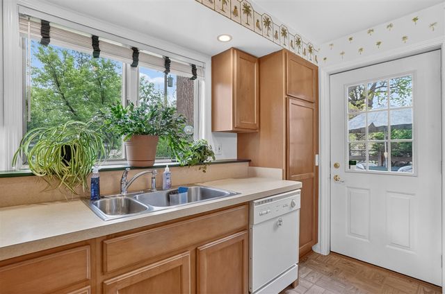 15128 Lexington, Redford, MI 48239