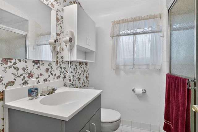 15128 Lexington, Redford, MI 48239