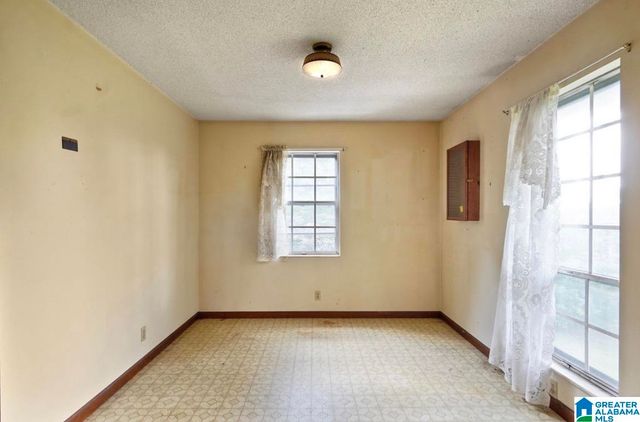 4075 ROSELYN ROAD, Bessemer, AL 35022