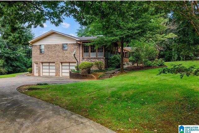 4075 ROSELYN ROAD, Bessemer, AL 35022