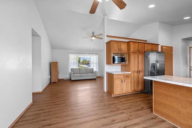2311 LAWRENCE DRIVE, De Pere, WI 54115