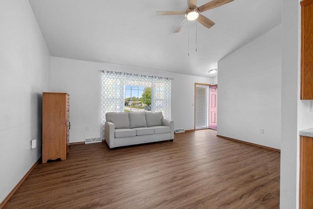 2311 LAWRENCE DRIVE, De Pere, WI 54115
