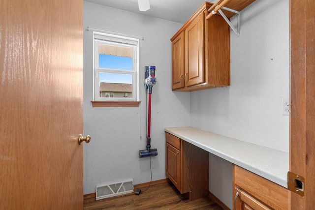 2311 LAWRENCE DRIVE, De Pere, WI 54115