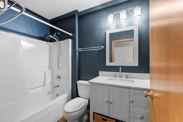 2311 LAWRENCE DRIVE, De Pere, WI 54115