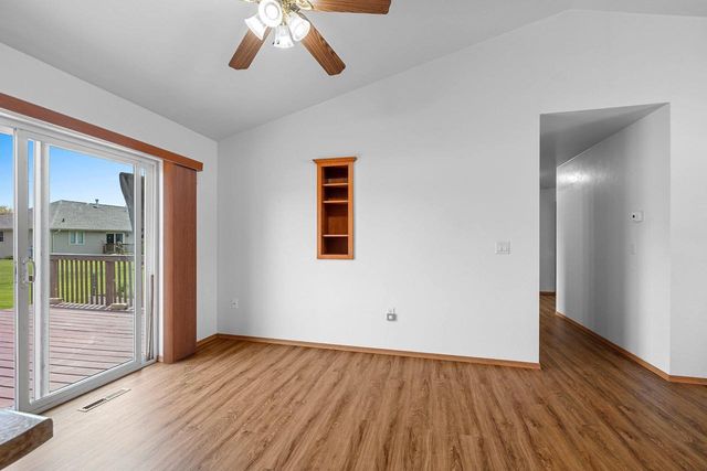 2311 LAWRENCE DRIVE, De Pere, WI 54115