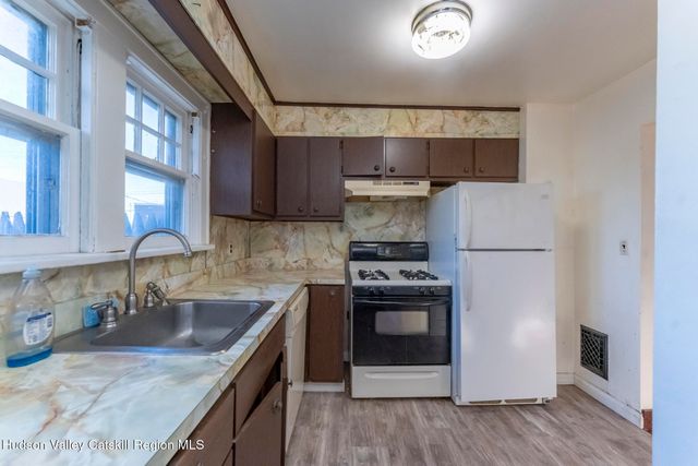 150 Hasbrouck Avenue, Port Ewen, NY 12466