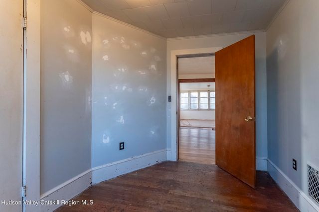 150 Hasbrouck Avenue, Port Ewen, NY 12466