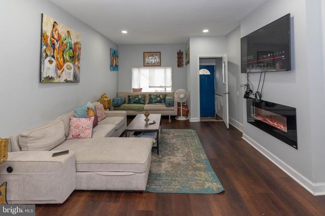 246 S EAST AVE, Baltimore, MD 21224