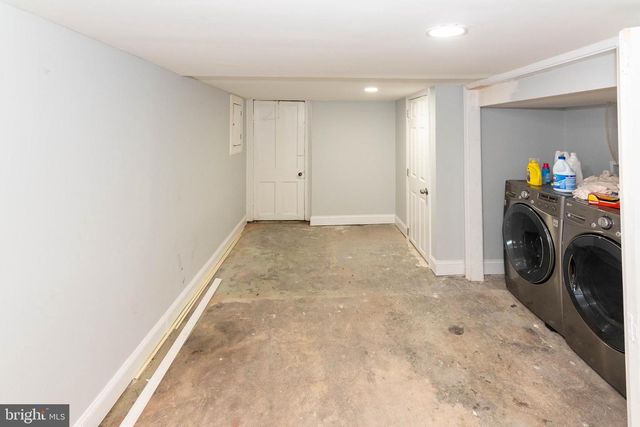 246 S EAST AVE, Baltimore, MD 21224