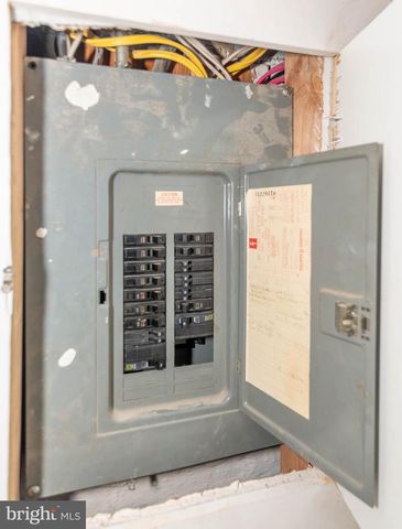 246 S EAST AVE, Baltimore, MD 21224