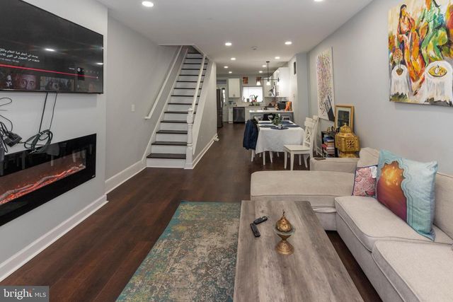 246 S EAST AVE, Baltimore, MD 21224