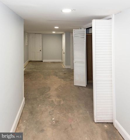 246 S EAST AVE, Baltimore, MD 21224