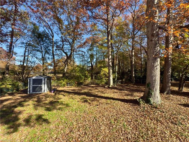 108 Long Bridge RD, Hampton, VA 23669