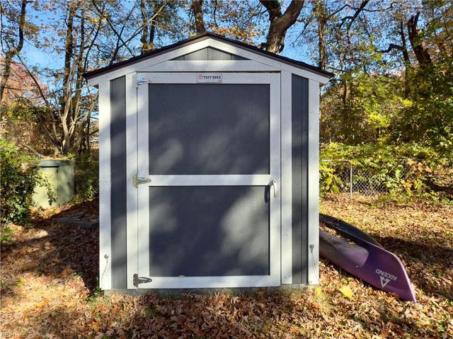 108 Long Bridge RD, Hampton, VA 23669