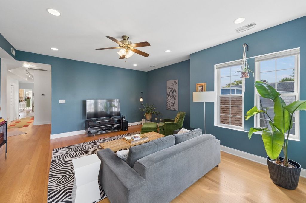 5125 N CLAREMONT Avenue 3S, Chicago, IL 60625 — photo 3