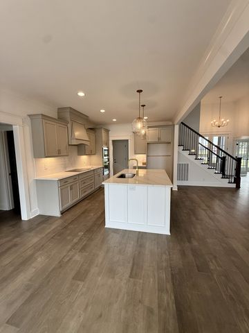 3932 Delzotto Dr, Murfreesboro, TN 37128