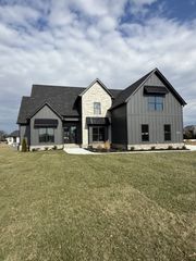 3932 Delzotto Dr, Murfreesboro, TN 37128