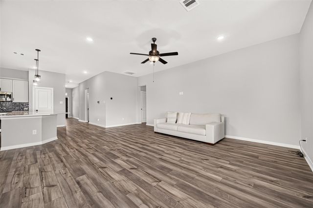 16118 Cottontail Burrow Lane, Hockley, TX 77447