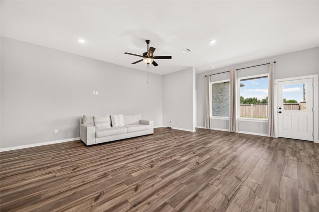 16118 Cottontail Burrow Lane, Hockley, TX 77447
