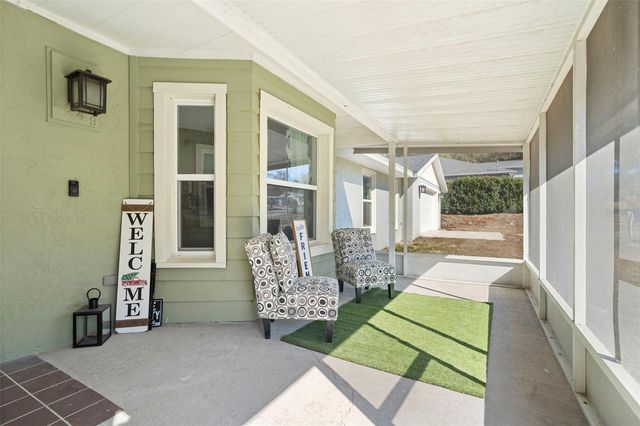 1049 W NEW YORK AVENUE, Orange City, FL 32763