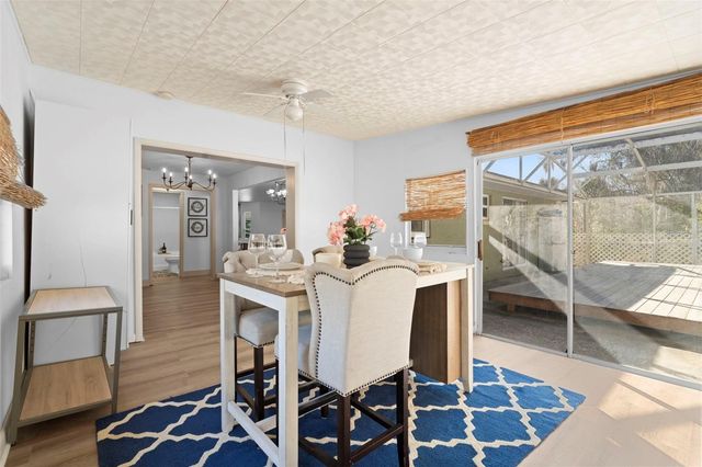 1049 W NEW YORK AVENUE, Orange City, FL 32763