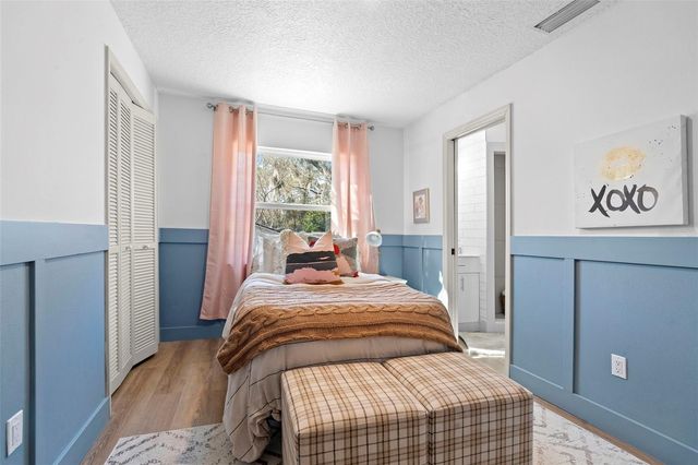 1049 W NEW YORK AVENUE, Orange City, FL 32763