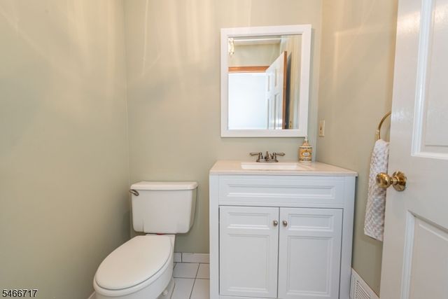 58 Orton Rd, West Caldwell Twp., NJ 07006