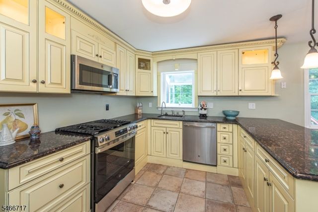 58 Orton Rd, West Caldwell Twp., NJ 07006