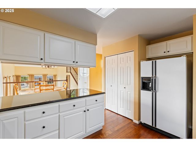 660 JADE St, Sutherlin, OR 97479