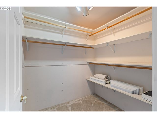 660 JADE St, Sutherlin, OR 97479